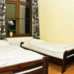 Big City Hostel сейф в номере