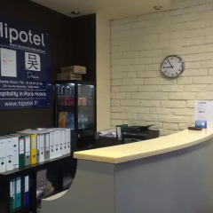 Отель Hipotel Paris Gambetta République интерьер отеля