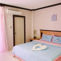 Отель B & L Guesthouse 3* Улучшенный номер с разными типами кроватей фото 3