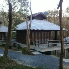 Отель Cape Cafe Bungalow Ланта приотельная территория