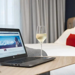Отель Holiday Inn Express Bath 3* Стандартный номер с различными типами кроватей фото 3