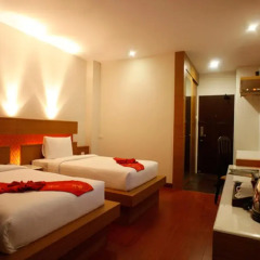 Отель Suvarnabhumi Suite 4* Улучшенный номер