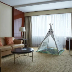 Shanghai Marriott Hotel City Centre 5* Люкс с различными типами кроватей фото 2