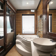 Отель Alisa Cruise 4* Люкс с двуспальной кроватью фото 4