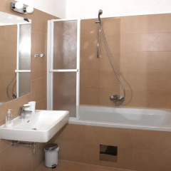 Апартаменты Living Like Home Apartments Вена ванная