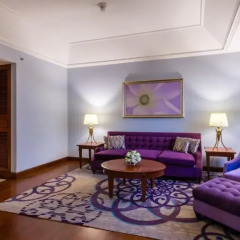 Chatrium Hotel Royal Lake Yangon 5* Люкс с двуспальной кроватью фото 20