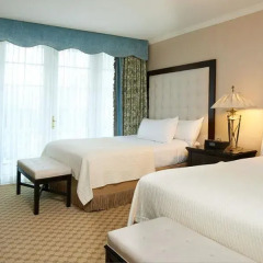 Beverly Hills Plaza Hotel 3* Полулюкс с различными типами кроватей