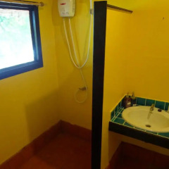 Отель Relax Bay Resort Ланта ванная