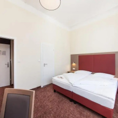 Отель Novum Hotel Norddeutscher Hof Hamburg Германия, Гамбург - отзывы, цены и фото номеров - забронировать отель Novum Hotel Norddeutscher Hof Hamburg онлайн комната для гостей