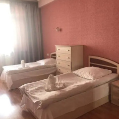 Отель Rent in Yerevan - Apartments on Ekmalyan Street Армения, Ереван - отзывы, цены и фото номеров - забронировать отель Rent in Yerevan - Apartments on Ekmalyan Street онлайн комната для гостей фото 4