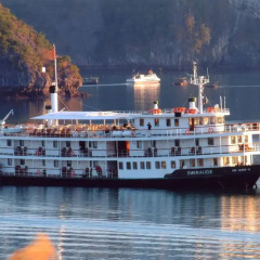 Отель Emeraude Classic Cruises 4* Улучшенный номер с различными типами кроватей фото 2