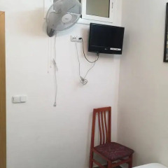 Отель Hostal Mont Thabor Номер категории Эконом с различными типами кроватей фото 12