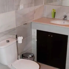 Отель Bed & Breakfast Jerez Испания, Херес-де-ла-Фронтера - отзывы, цены и фото номеров - забронировать отель Bed & Breakfast Jerez онлайн ванная фото 2