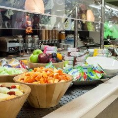 Отель Holiday Inn Dubai - Al Barsha 4* Представительский номер с различными типами кроватей