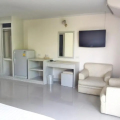Jomtien longstay hotel 3* Стандартный номер с различными типами кроватей фото 9
