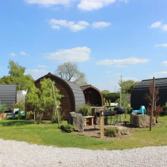 Отель The Little Hide - Grown Up Glamping Великобритания, Йорк - отзывы, цены и фото номеров - забронировать отель The Little Hide - Grown Up Glamping онлайн бассейн