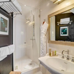 Отель Hôtel Le 123 Elysées - Astotel 4* Стандартный номер с различными типами кроватей фото 6