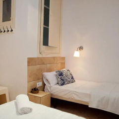 Отель Hostal Martinval Номер категории Эконом с различными типами кроватей фото 8