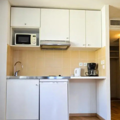 Отель Residhotel Vieux Port Студия с различными типами кроватей фото 9