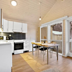 Отель Tromsø Camping Улучшенный коттедж с различными типами кроватей фото 13