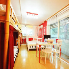 Отель Han River Guesthouse 2* Семейная студия с двуспальной кроватью
