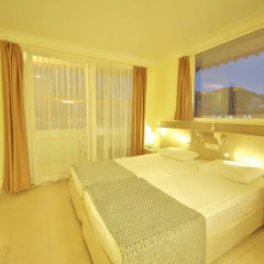 Gallion Hotel 2* Улучшенный номер с различными типами кроватей