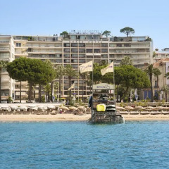 Le Grand Hotel Cannes Канны приотельная территория