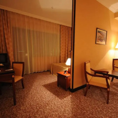 Отель The Crown 5* Представительский люкс с различными типами кроватей фото 5