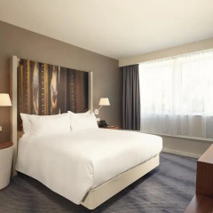 DoubleTree by Hilton Hotel Wroclaw 5* Люкс с различными типами кроватей