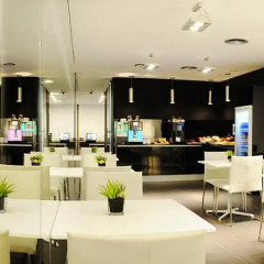 Отель Air Rooms Madrid by Premium Traveller Испания, Мадрид - отзывы, цены и фото номеров - забронировать отель Air Rooms Madrid by Premium Traveller онлайн питание фото 2