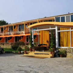 Hotel Surf парковка