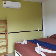 Отель Sakai Bungalows Ланта комната для гостей фото 5