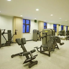 Отель Парк Инн от Рэдиссон Роза Хутор (Park Inn by Radisson Rosa Khutor) Эсто-Садок фитнесс-зал фото 3
