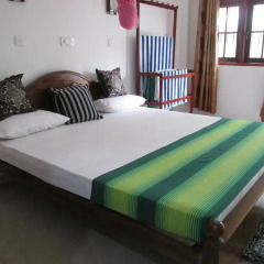 Отель Rainbow Guest House комната для гостей