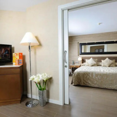 Отель Elegance Hotels International удобства в номере