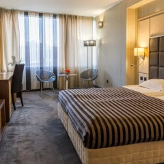 Космополитън Отель 4* Номер Делюкс двуспальная кровать фото 4