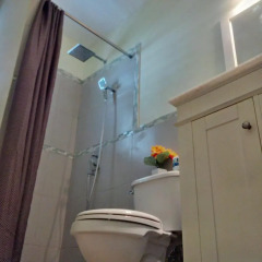 Отель Kingston Paradise Place Guesthouse Студия с различными типами кроватей фото 2