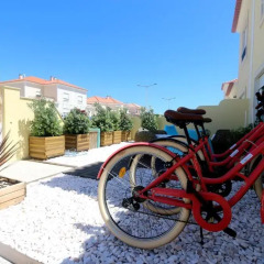 Отель Ferrel Surf House спортивное сооружение