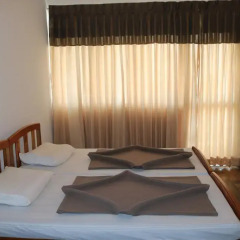 Отель Queens rest inn Номер Делюкс с двуспальной кроватью фото 5
