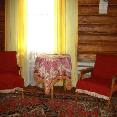 Гостиница Guest House U Rodnika в Змеиногорске отзывы, цены и фото номеров - забронировать гостиницу Guest House U Rodnika онлайн Змеиногорск комната для гостей фото 2