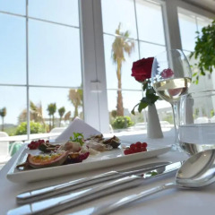 Hotel Flower & Spa Голем питание