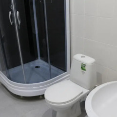 Гостиница Yo! Hostel Saransk в Саранске 4 отзыва об отеле, цены и фото номеров - забронировать гостиницу Yo! Hostel Saransk онлайн Саранск ванная фото 2