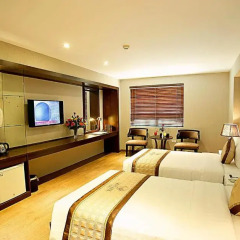 Skylark Hotel 4* Улучшенный номер с различными типами кроватей фото 4
