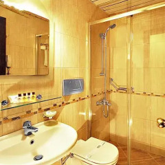 Hotel Golden Crown 3* Стандартный номер с двуспальной кроватью фото 22