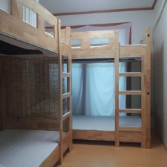Отель Happytree Guesthouse Кровать в женском общем номере с двухъярусной кроватью фото 7