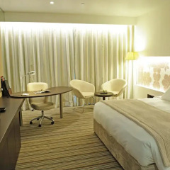 Отель Crowne Plaza Abu Dhabi Yas Island 4* Улучшенный номер с различными типами кроватей фото 3