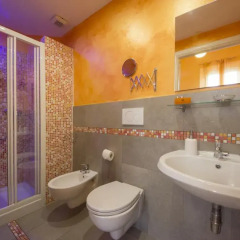 Отель Ridolfi Guest House 2* Стандартный номер с двуспальной кроватью (общая ванная комната)