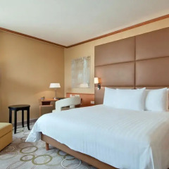 Отель Hilton Prague Old Town 5* Стандартный номер с различными типами кроватей фото 10
