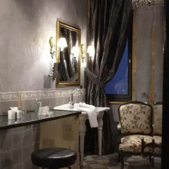 Cour Des Loges Hotel 5* Люкс с различными типами кроватей фото 6
