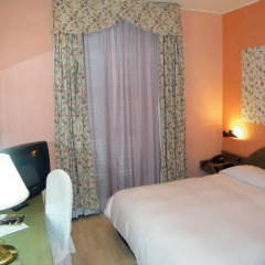 Hotel Due Mondi 3* Стандартный номер с двуспальной кроватью